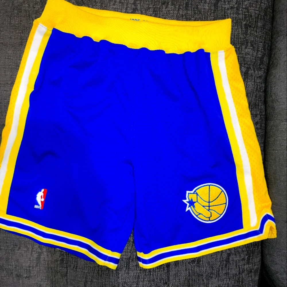 Mitchell & Ness Golden State Warriors shorts
